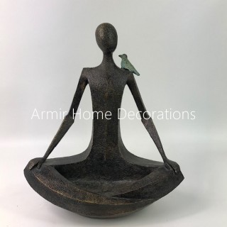 Figura yogin, M