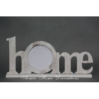 Drewniany napis ''home'' z miejscem na zdjęcie